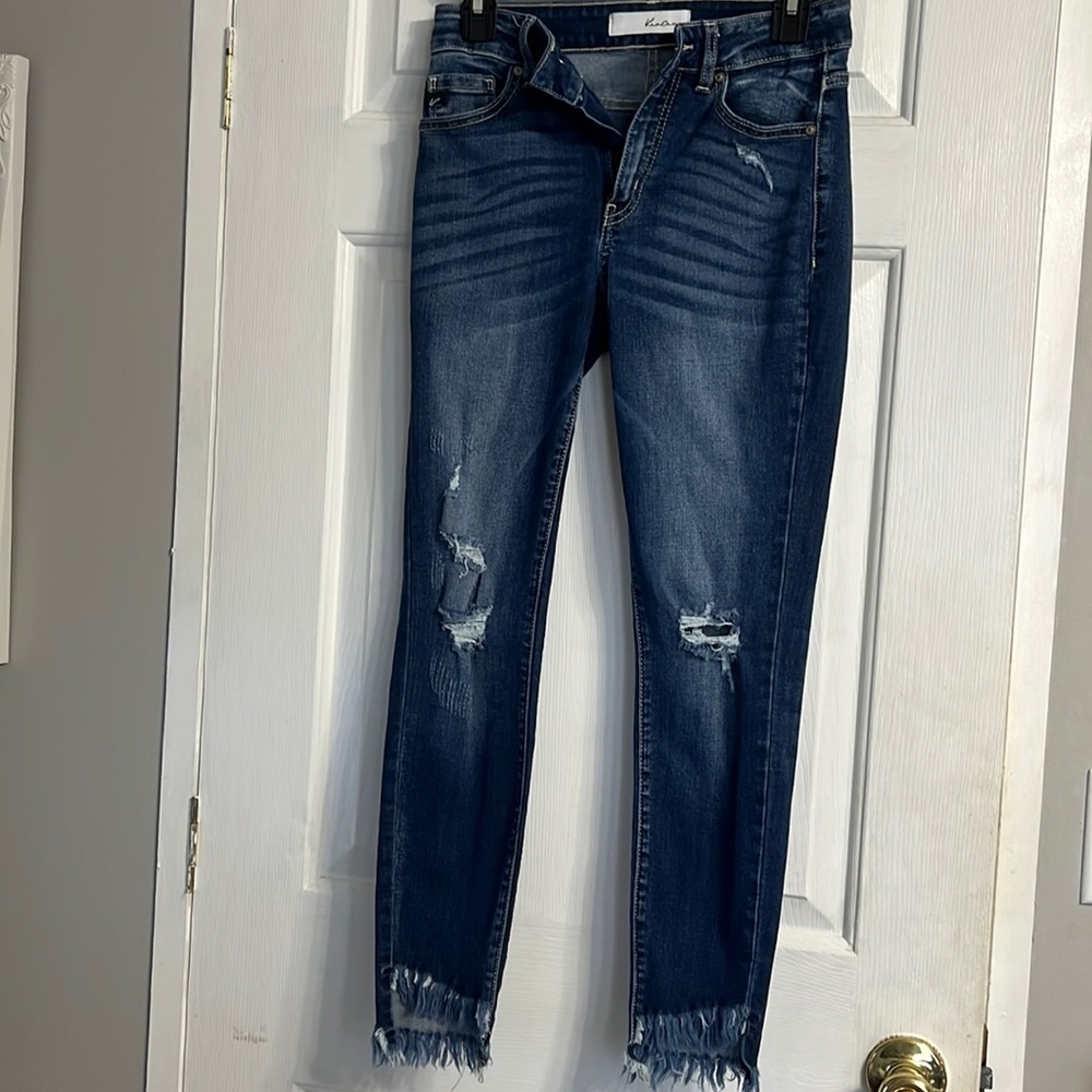 Cute jeans! I just never wear them! Size 3/25